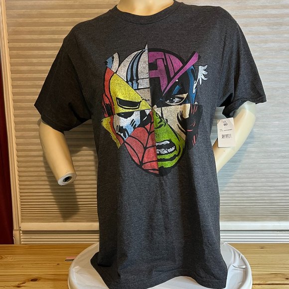 Marvel Avengers Multi Face Graphic T-Shirt M NWT - Picture 1 of 4
